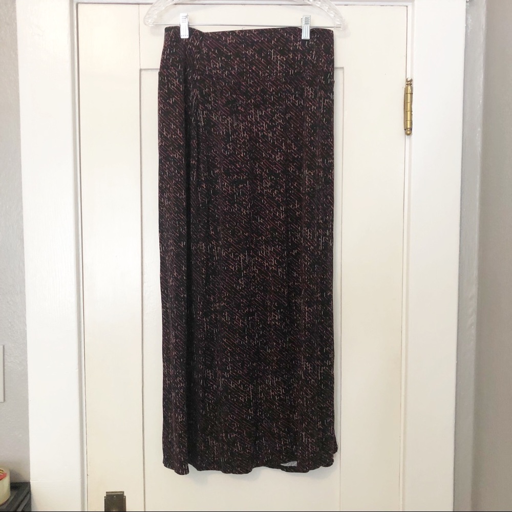 Apt 9 flowy Skirt. Size medium